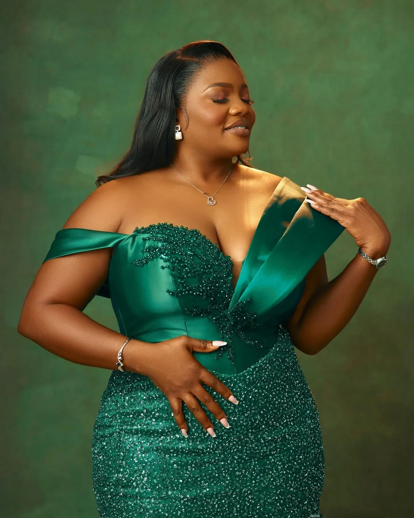 Lussuoso abito da sera per feste con perline di cristallo in pizzo scintillante a sirena Abito da sera formale con scollo a V monospalla sexy personalizzato