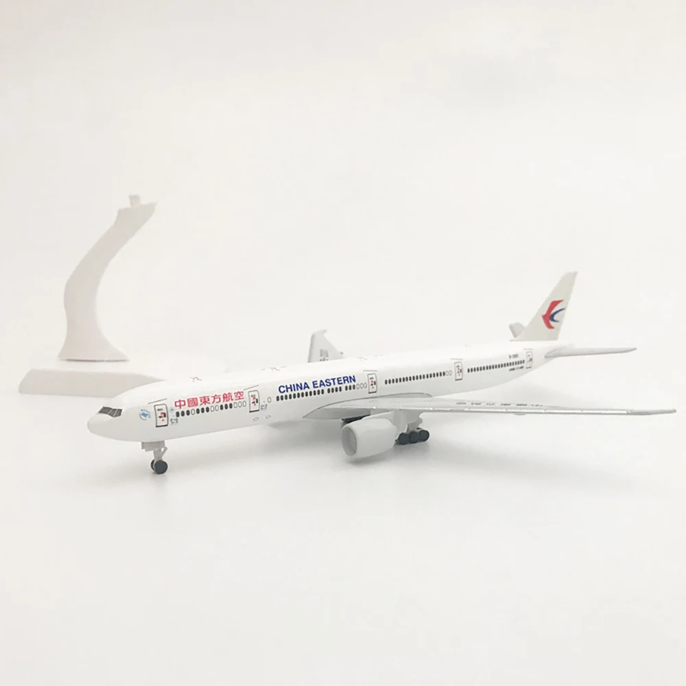 

20cm Aircraft Boeing 777 China Eastern Airlines Alloy Airplane B777 with Wheel Model Toy for Gift Collection Decoration