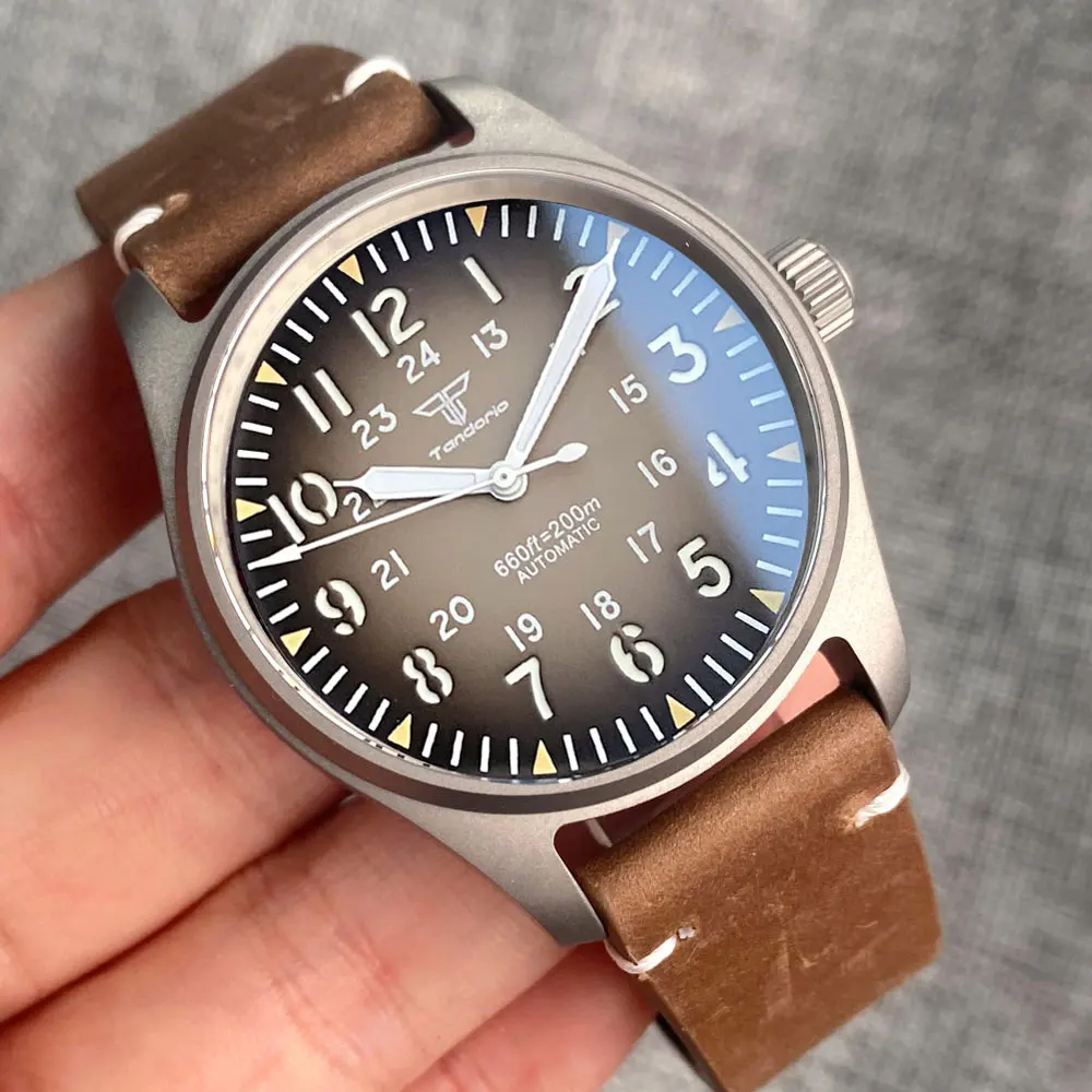 Tandorio NH35 PT5000 Titanium Watch Automatic Men Wristwatch 20bar Dive Military Pilot Series Sapphrie Glass Nologo Dial Field