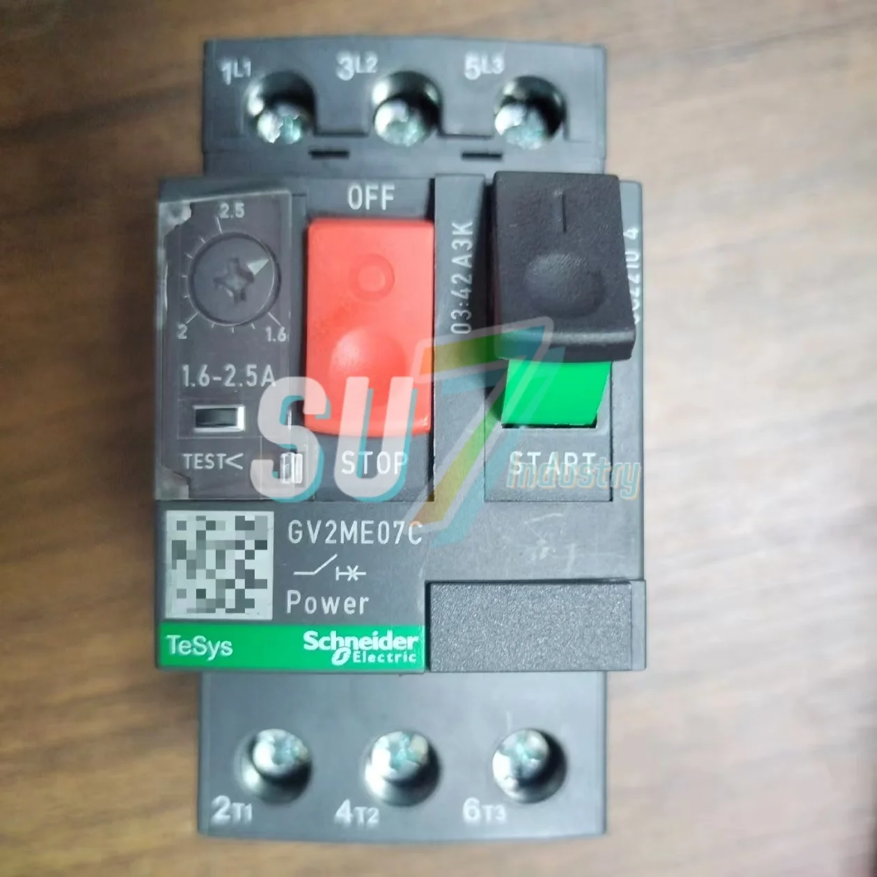 サーキットブレーカー GV2ME07 GV2P32 倉庫に新品