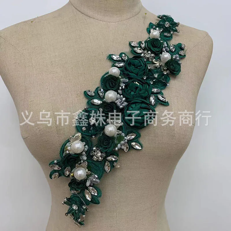 1Pc Red 3D Rose Flower Embroidered Pearl Crystal Cloth Applique Collar Wedding Dress Handmade Lace Applique DIY Accessories