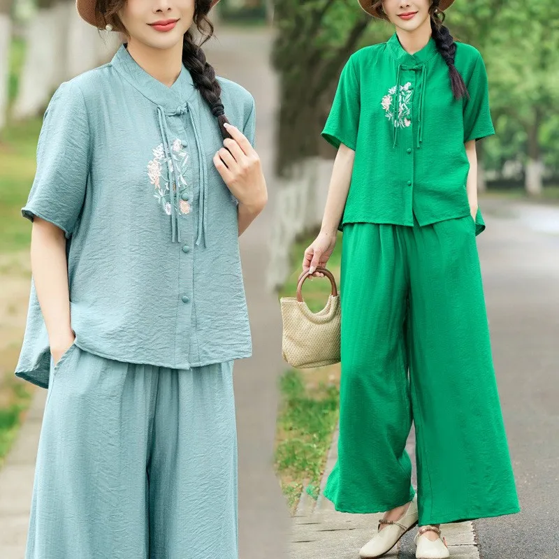 カジュアルな綿麻素材のレディースサマーファッション、ママスタイルの着痩せ効果のあるワイドレッグパンツとポロシャツのツーピースセット、エスニック風の長袖ポロシャツ