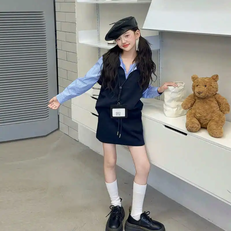 بدلة قميص صيفية للمراهقات لعام 2025 بلوزة قميص مخططة مرقعة من القماش + فستان تنورة قصيرة طقم أطفال 4 7 8 9 10 11 12 سنة