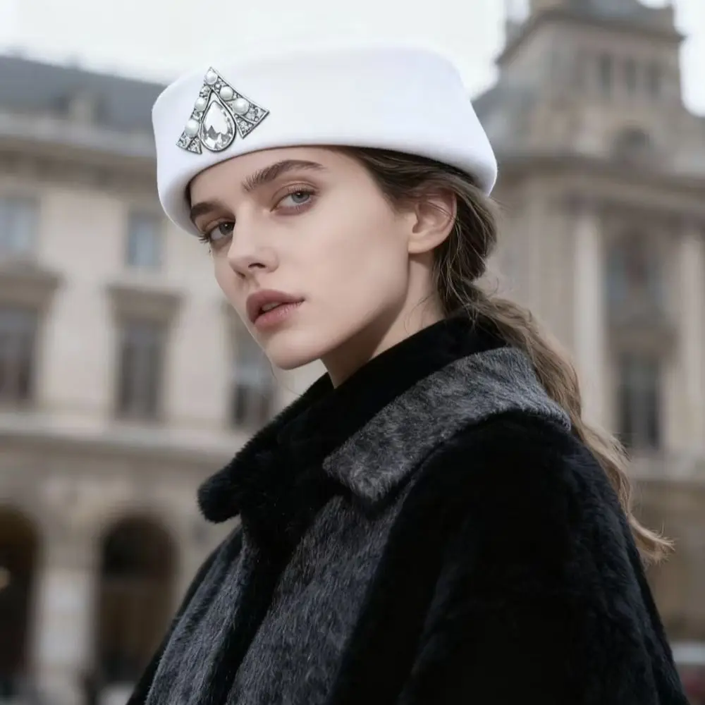 Wełniany cylinder w stylu vintage, kapelusz typu topper, jednolity kolor, kapelusz pillbox z dżetami, uroczy retro kapelusz stewardesy, kapelusz derby.