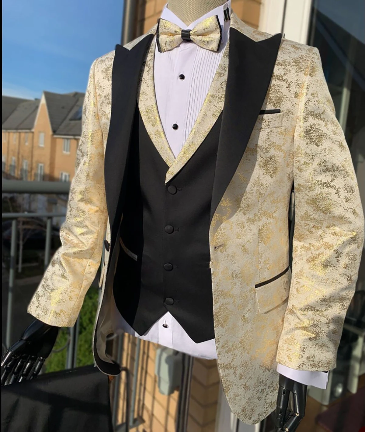 Costumes de mariage à la mode pour hommes, vêtements de marié, meilleur homme, jacquard, revers à pointe, formel, affaires, trempé, veste 3 pièces, vernis, pantalon, sur mesure