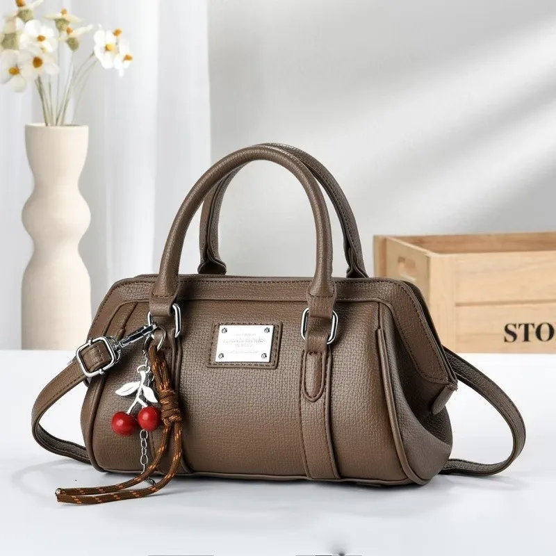 Stylish Retro Square Diaper Bag For Women Designer Leather Crossbody Bag Luxury Large Capacity Elegant Fashionable Messenger