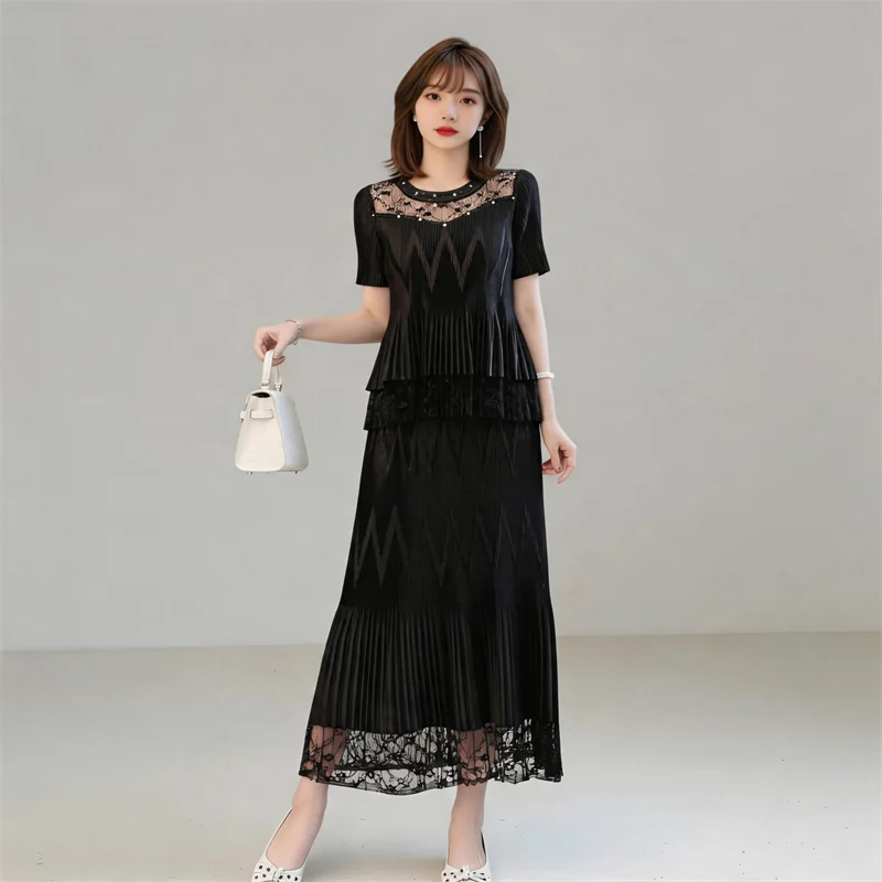 

Miyake Pleated Women's Casual Suit 2026 New Round Neck Short-sleeved Beaded Top + Skirt Lace Splicing Two-piece Set