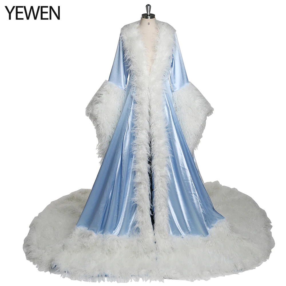 Luxury Fur Collars Christmas Classic Fashion Long Evening Dress New Years Even Robes Wedding Cape Fancy Photography Robe YEWEN