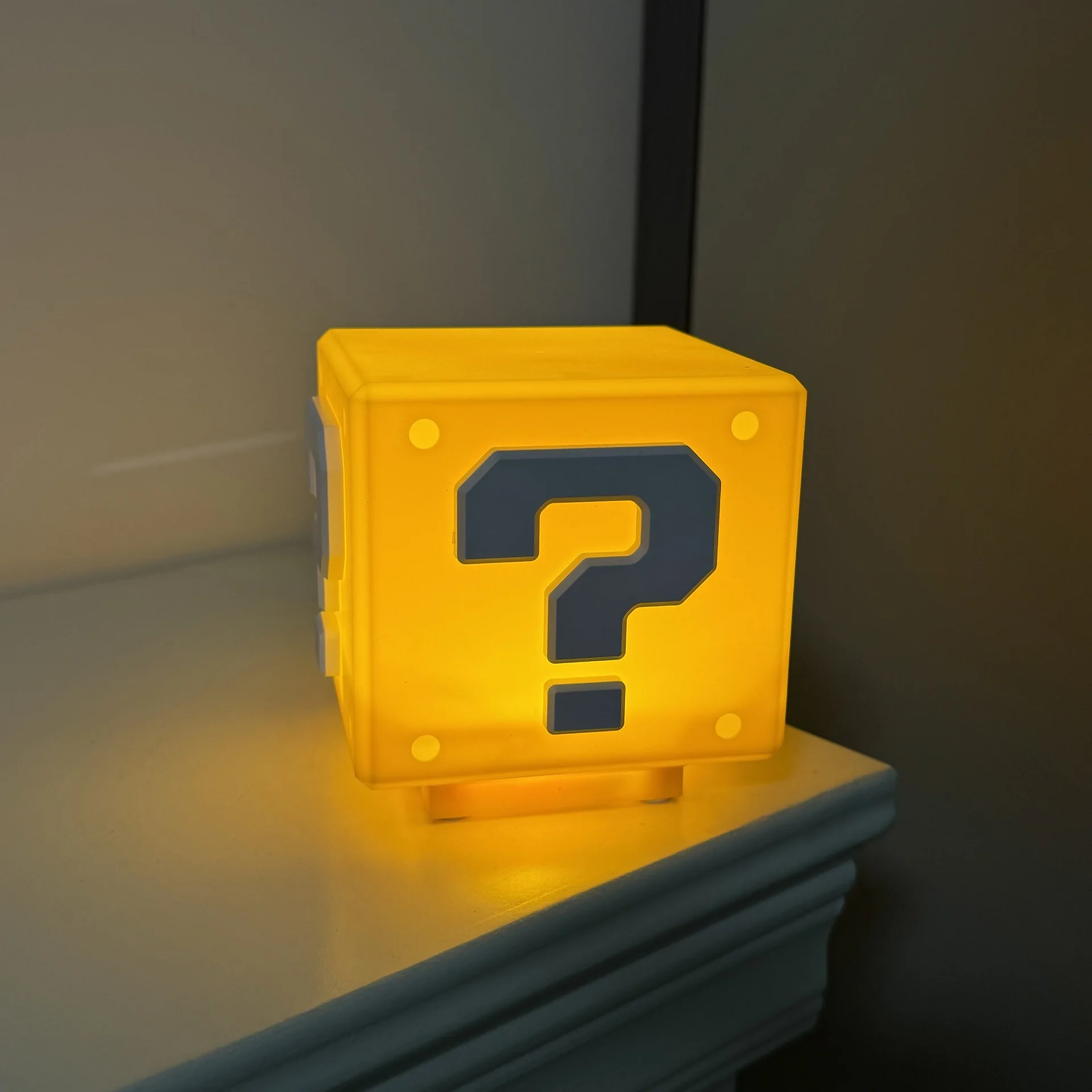 모던 유럽 스타일 따뜻한 무드등, 밝기 조절 가능한 침실용 탁상 램프, 간호용 원목 테이블 램프, 패션 크리에이티브 조명