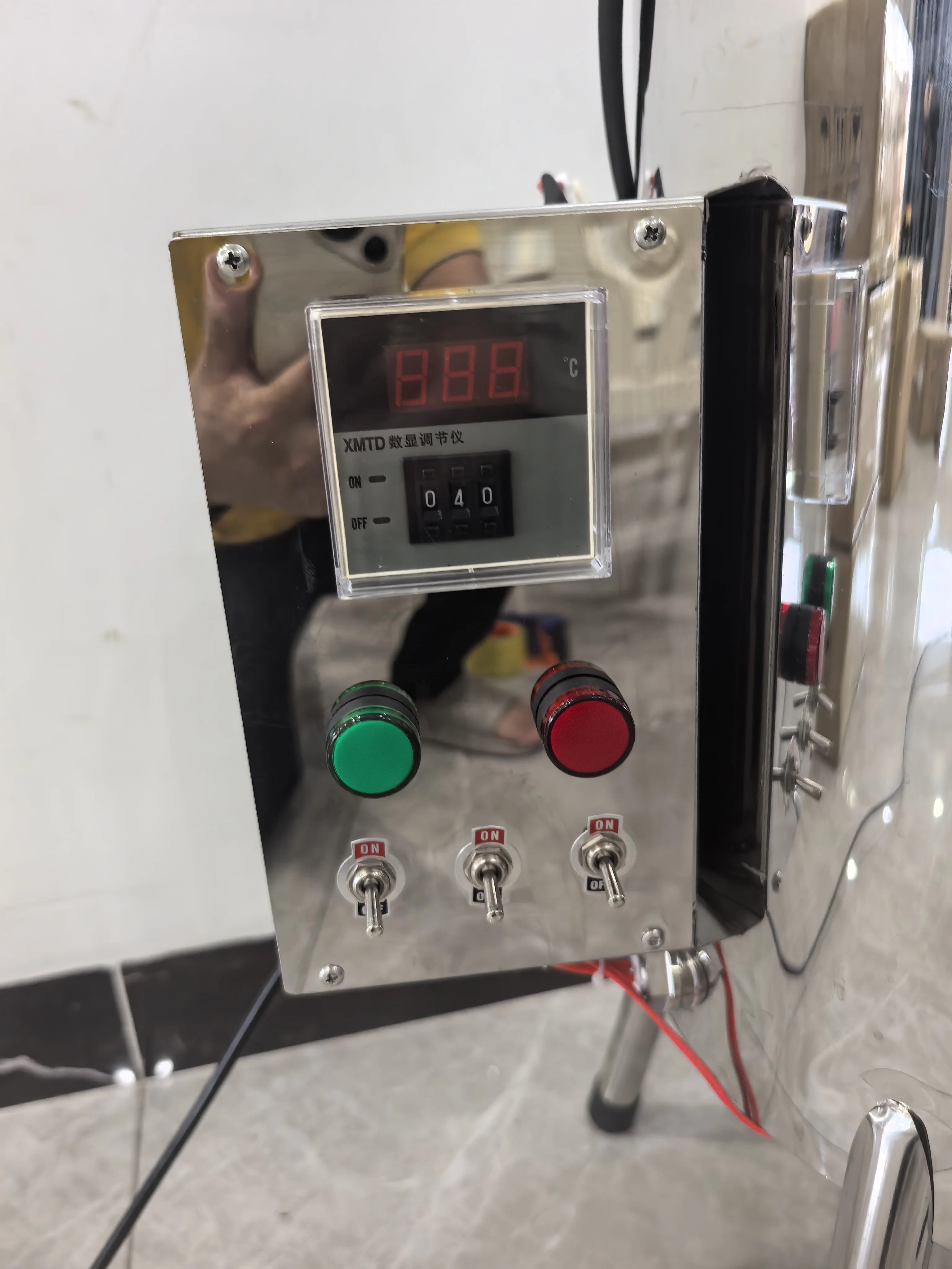 30L Heating Mixing Filling Machine, Liquid Paste Lipstick Filler Mixer, Stirring Tank for Dissolving & Filling Creams & Liquids view 3