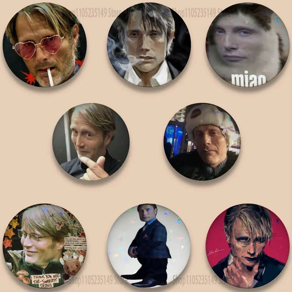 

Mads Mikkelsen H-Hannibal 58mm Anime Handmade Round Brooch Exquisit Enamel Lapel Pins for Gift Clothes Hat Backpack Accessorie