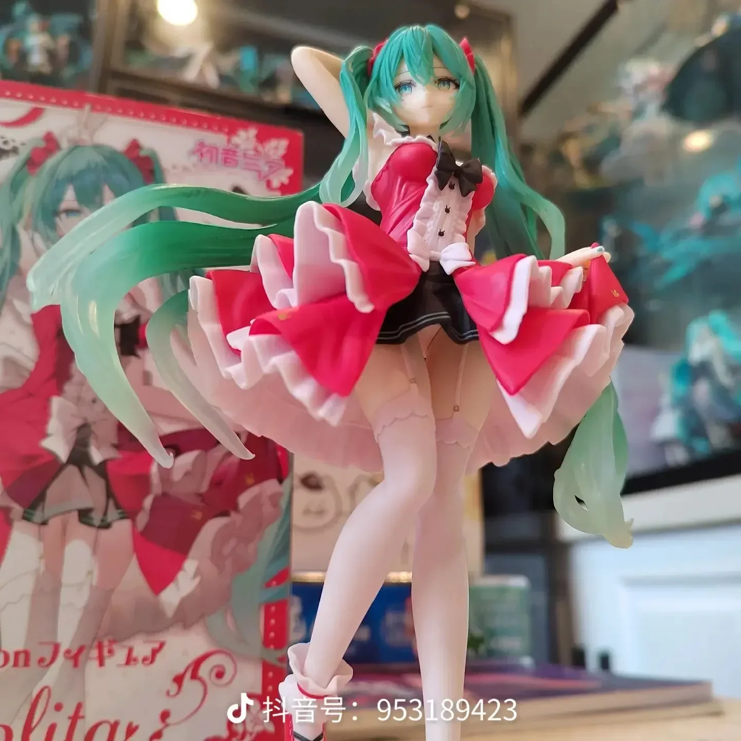 ฟิกเกอร์แฟชั่นนิเมะ Taito Hatsune Miku ตุ๊กตาตัวการ์ตูนอะนิเมะน่ารักโมเดลของเล่นของประดับโต๊ะทำงาน