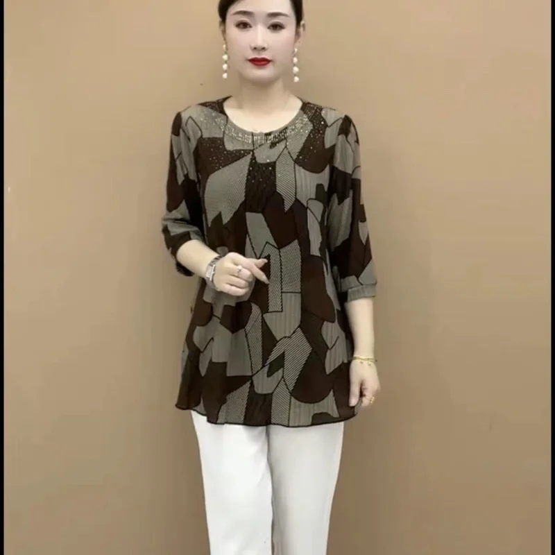 새로운 스타일의 플러스 사이즈 여성용 루즈핏 상의 (엄마용)