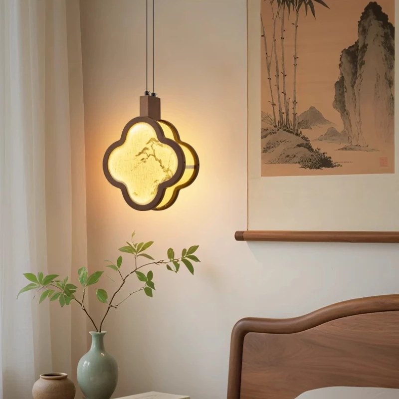 

Aesthetic new Chinese style antique style bedroom bedside four-leaf clover chandelier porch aisle log wind