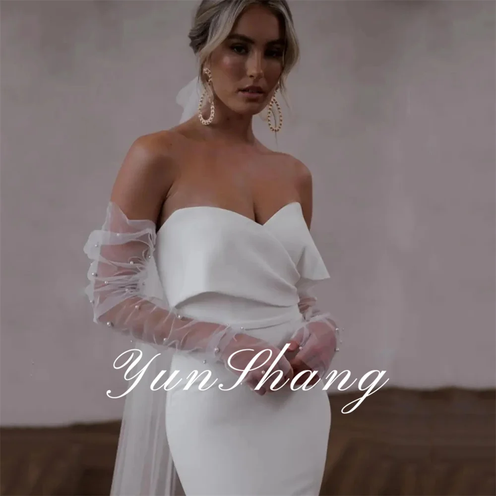 Yunshang Abiti da sposa eleganti a sirena personalizzati Sweetheart Piega aperta sul retro Crepe Abito da sposa da donna Sweep Train Vestidos