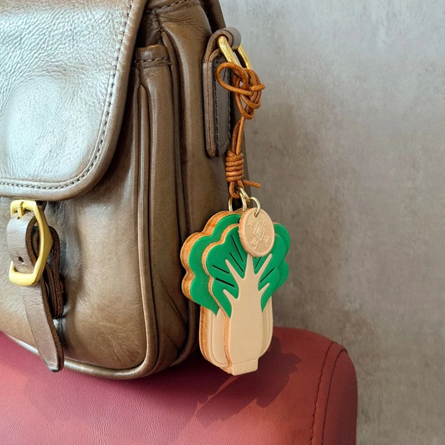 Top Layer Cowhide Bok Choy Pendant Handmade Bag Pendant Car Keychain Pendant Vintage Beautiful Gift Bag Charm