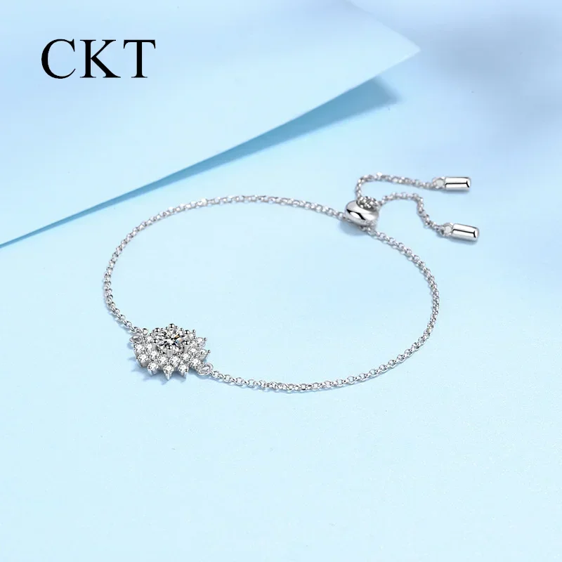 18K White Gold Platinum Pt950 Wedding Jewelry Fiancee Gift Bracelet Sunflower 0.5ct Moissanite Diamond Vvs1 D Color for Girl