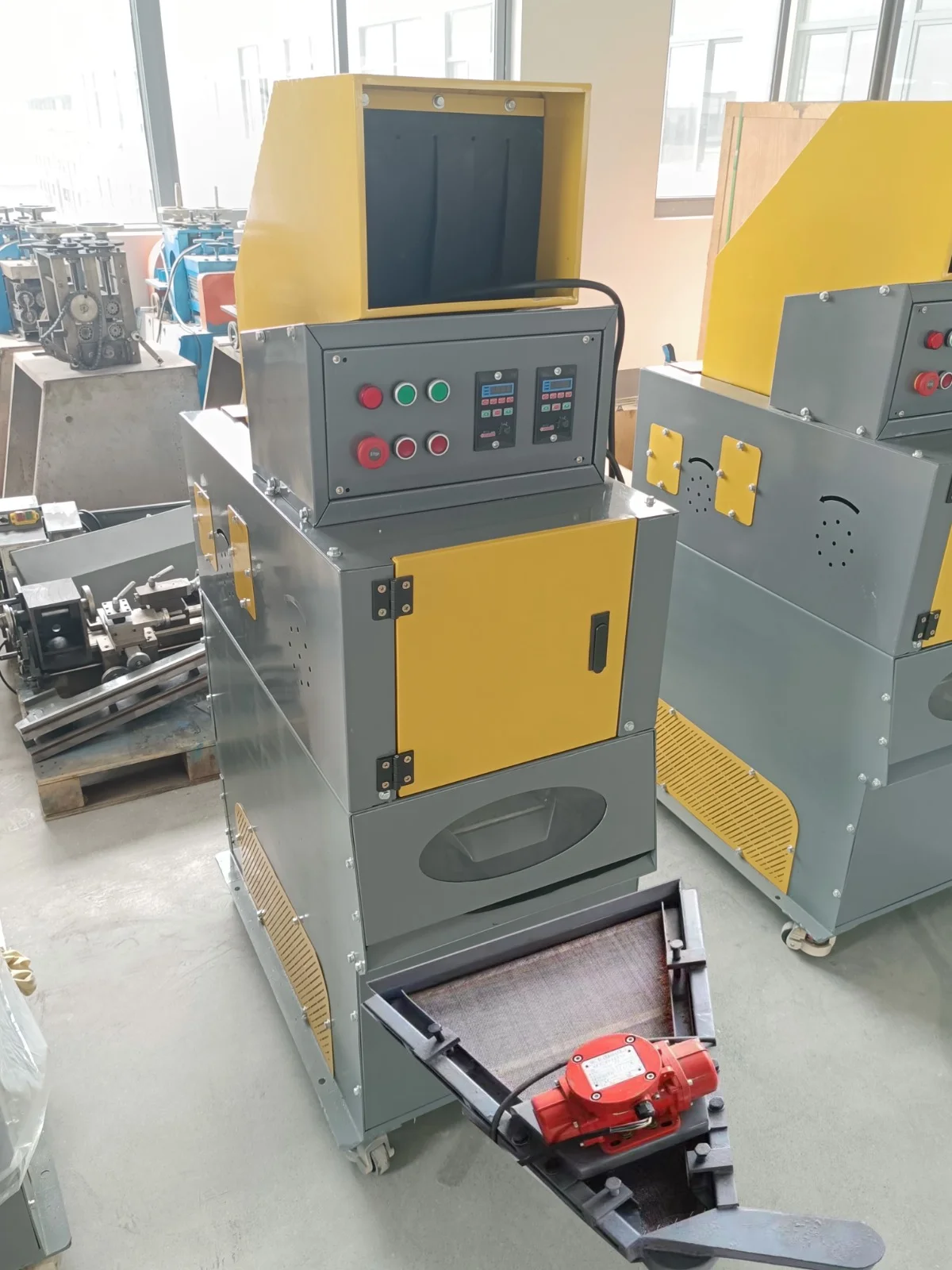 ACCE Industrial Wire Cable Grinding Machine Electronic Scrap Copper Cable Granulator And Shredder For Electric Cable