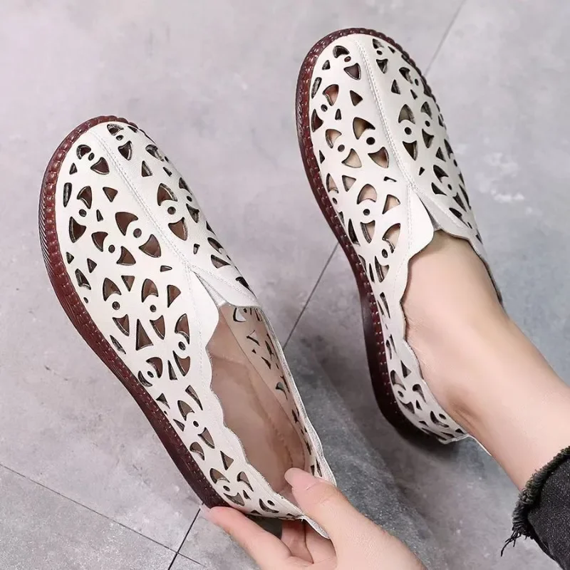 Sandalias planas a la moda para mujer, zapatos bajos antideslizantes y resistentes al desgaste con suela suave y cabeza redonda, novedad de primavera