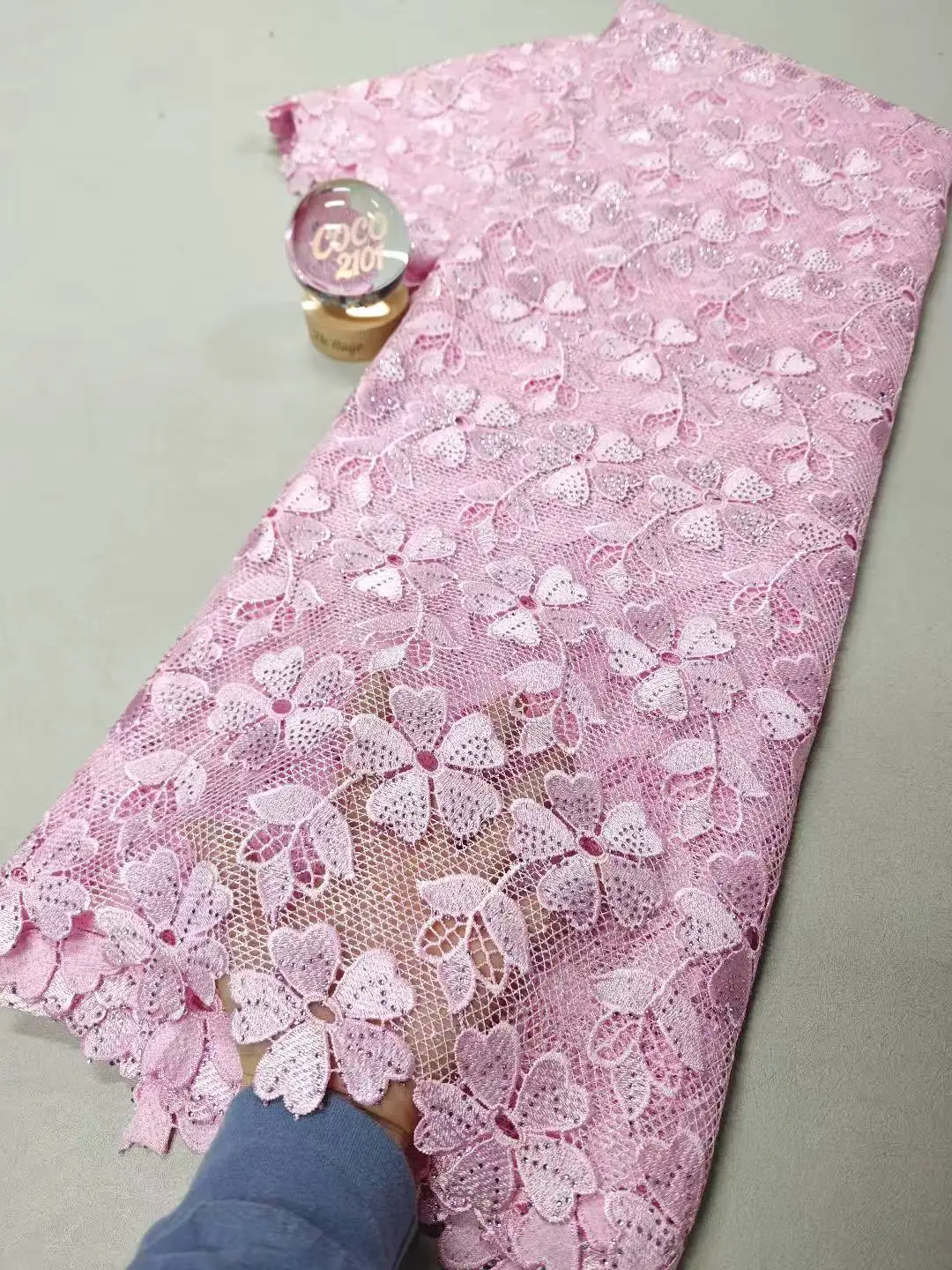 

2025 African Nigerian High Quality Embroidery Lace Fabric Water Soluble Tulle Wedding Party Dress Guipure Sequins 5Yards XL145