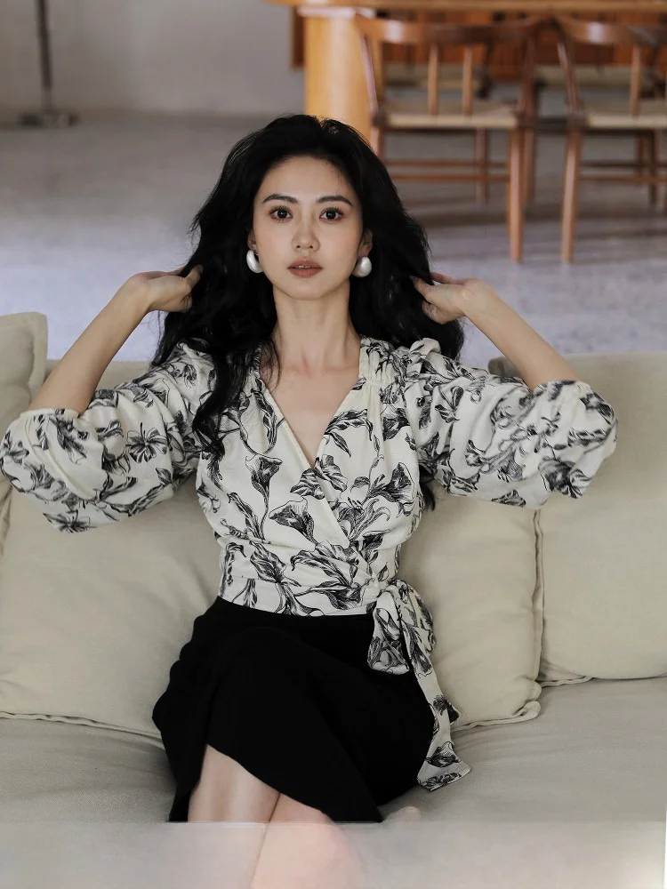 

TAIYANG Summer Commute V-Ne irt Women's Printed Chiffon Belted Top Loose Fit Lantern Sve Long Sve Polyester Fiber
