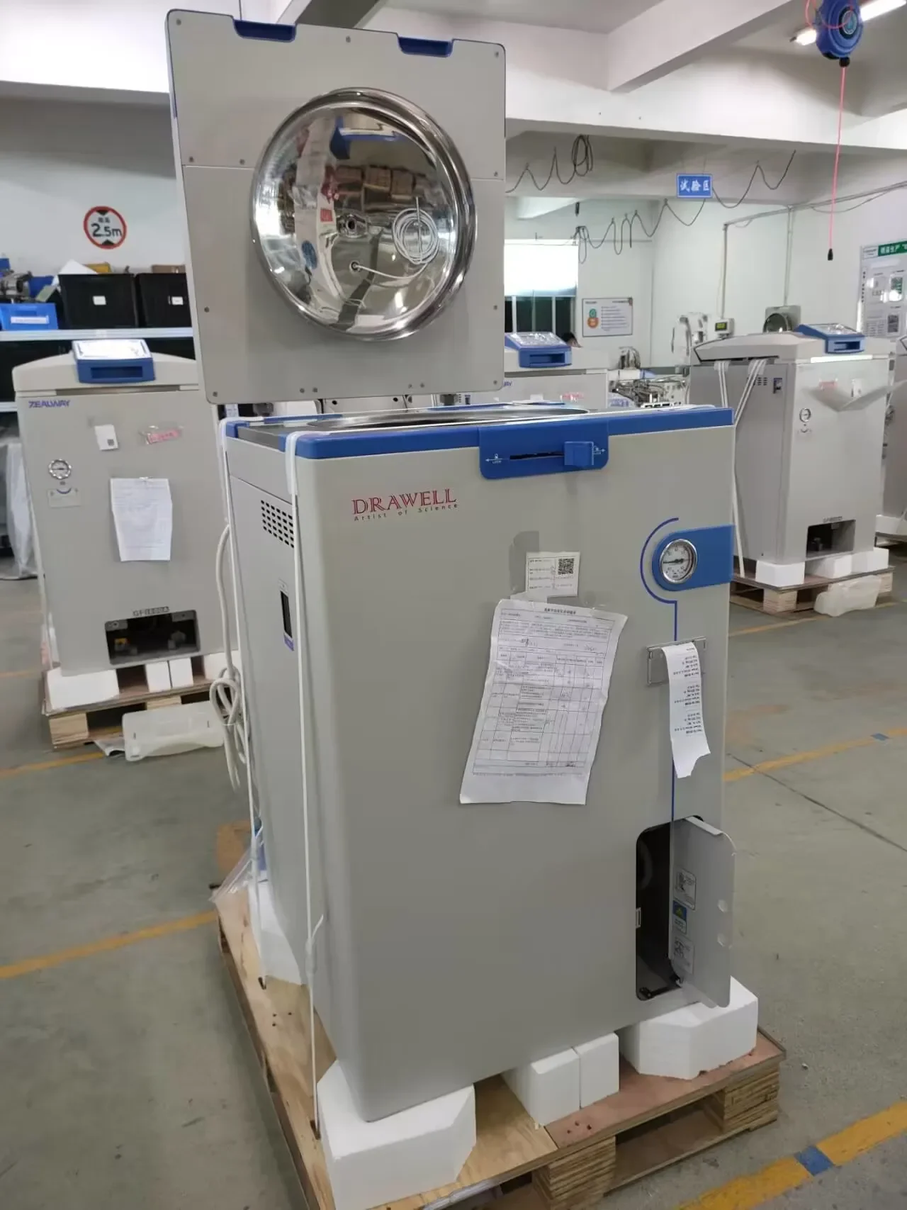 Full Automatic Vertical Hospital Sterilizer Drying Function Autoclave Austerilization Machine