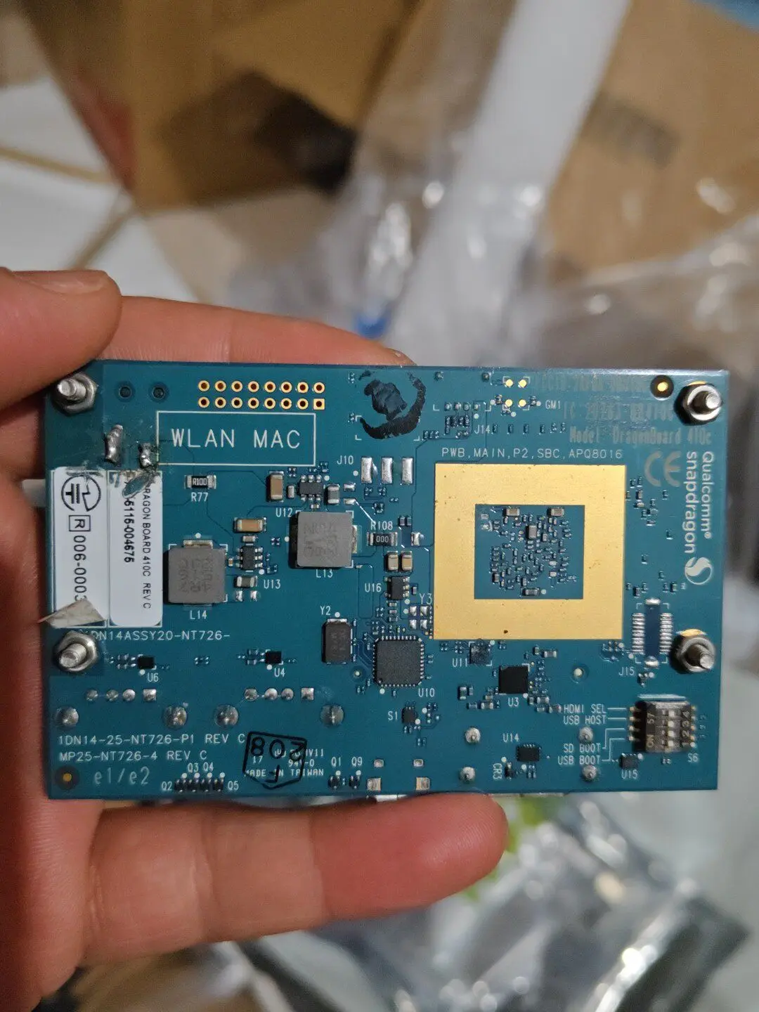 Snapdragon DragonBoard 410c 96Boards Development Board, Quad-core A53 SBC, 1GB+8GB, Onboard WiFi Bluetooth , Good Working Condi