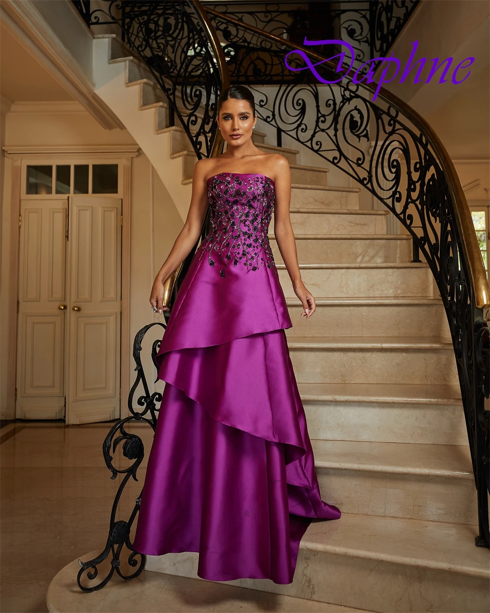 ที่กําหนดเองหรูหราซาตินชุดราตรีประดับด้วยลูกปัดดอกไม้พรหมชุดหรูหรากวาดรถไฟชุดพิเศษ