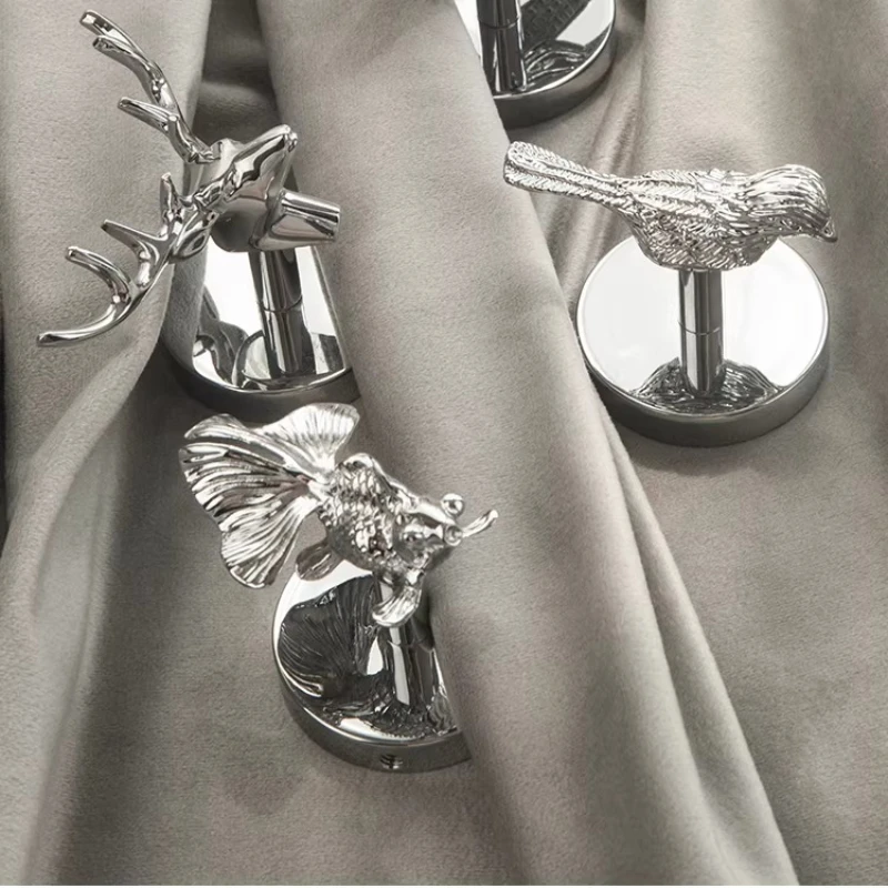 

Creative Wall Clothes Hooks Vintage Silver No Drill Towel Rack for Entryway Hallway Wardrobe Storage Metal Hanging Organizer