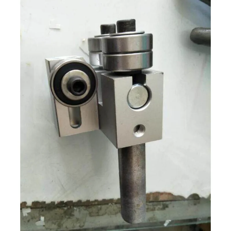 Worker band  accessories upper and lower  clips guide bearings saw blade guide wheels saw card fixed shaft