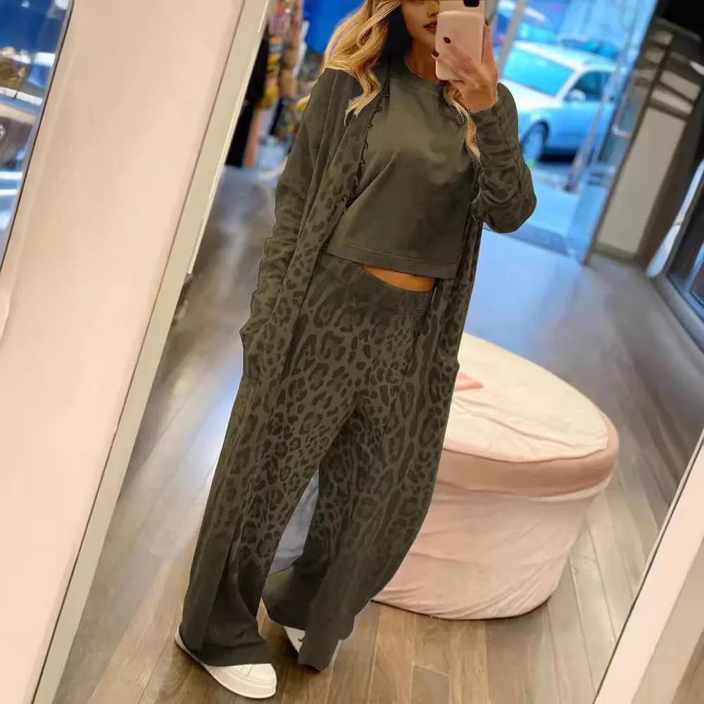Conjunto de duas peças com estampa de leopardo para mulheres, jaqueta cardigã de manga comprida e calças largas, roupa casual para salão, moda primavera