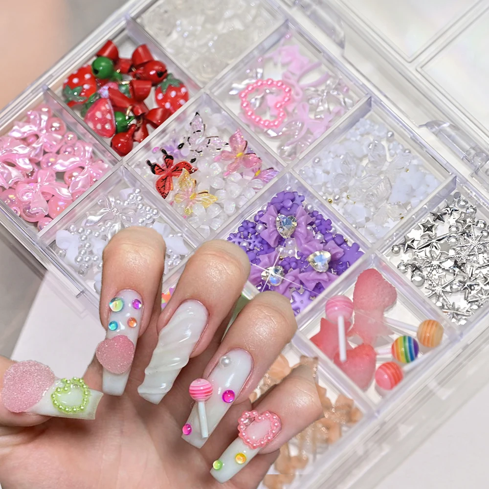 Caja de 12 compartimentos con gomitas rosas mixtas, decoración de uñas de azúcar, joyería de uñas con piruletas de colores arcoíris, dijes de uñas con lazos bonitos y dulces de fresa