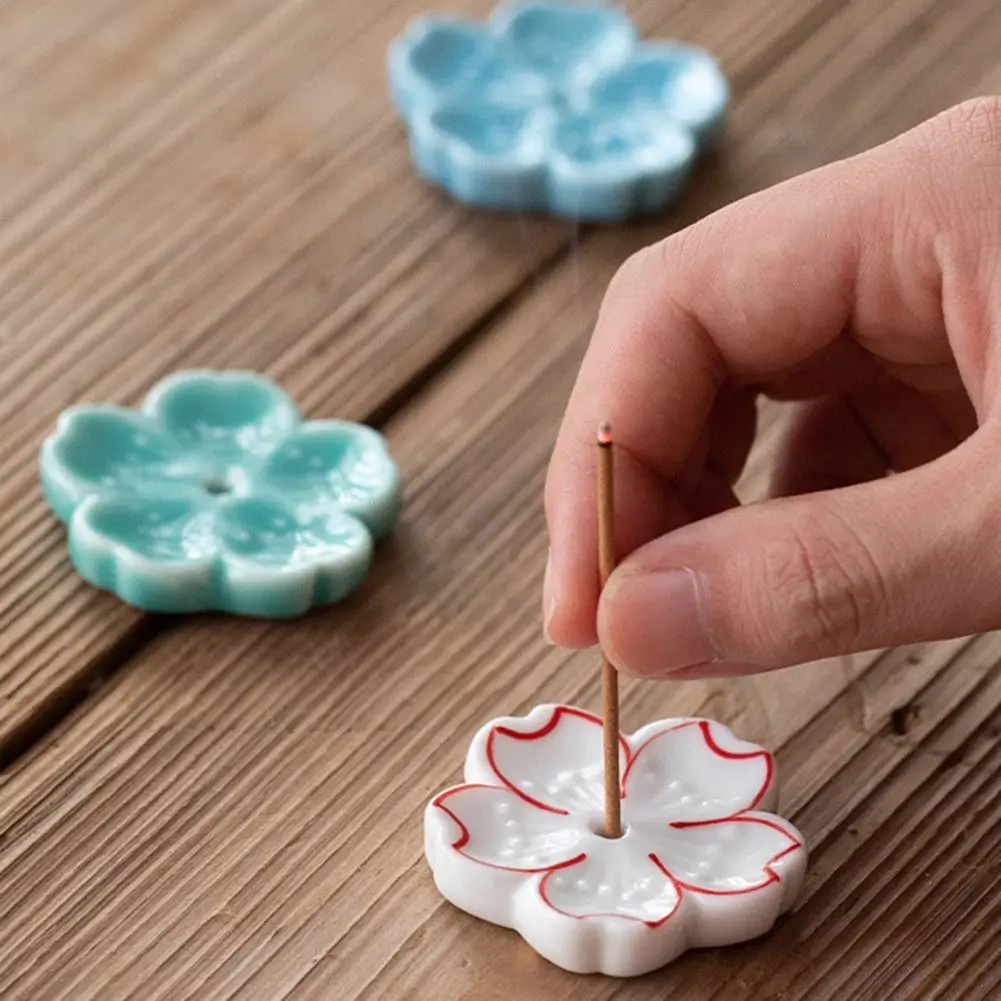 4.5cm Cherry Blossom Incense Burner Realistic Aromatherapy Censer Polished Ceramic Elegant Flower Incense Holder For Teahouse