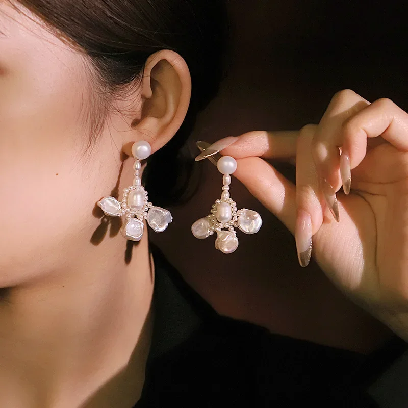 

Original Design Baroque Pearl Citrine Stud Earrings Handmade Fresh Sweet Style High-end Elegant Versatile Ear Jewelry for Women