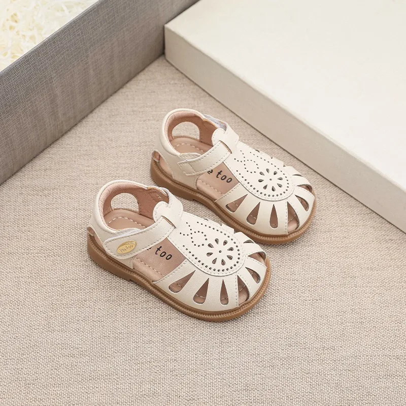 

Baby Girls Sandals Children Beach Shoes Summer Infant Toddler Shoes Anti Slip Soft-soled Kids Sandals Cut-outs Princess Shoes
