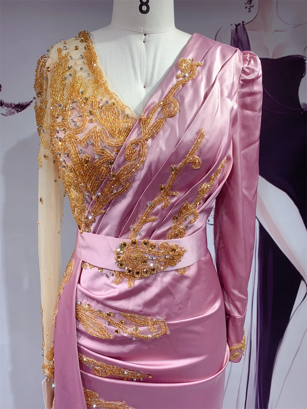 Robe de soirée de forme sirène en Satin pour femmes, élégante tenue de soirée de standing, luxueuse, col en v, avec perles, style dubaï, 2022