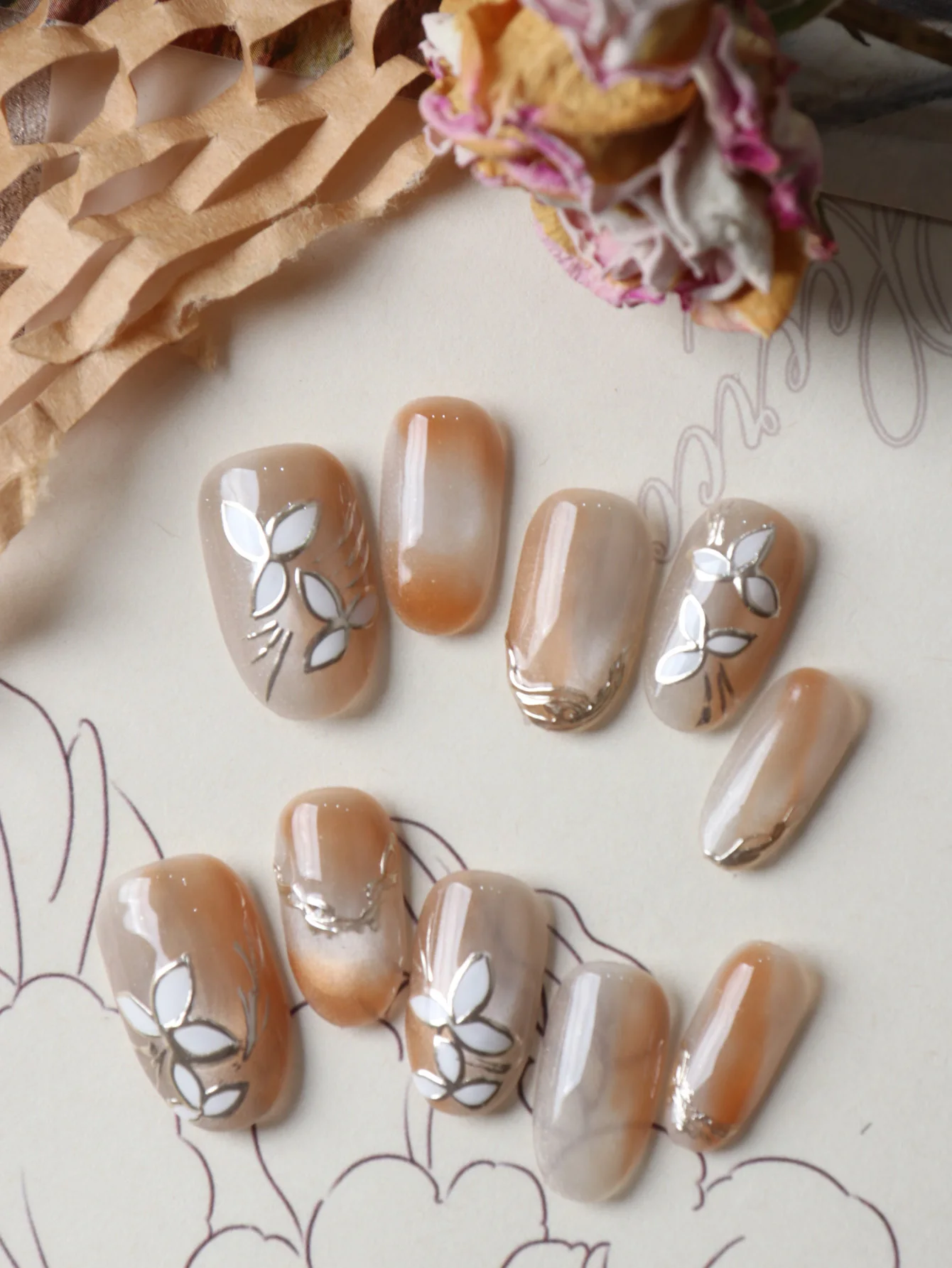 10 Stück Press-on-Nägel, braun, Katzenauge, weiße Blume, Büro, Alltag, künstliche Nägel, Nagelkunst-Set, DIY