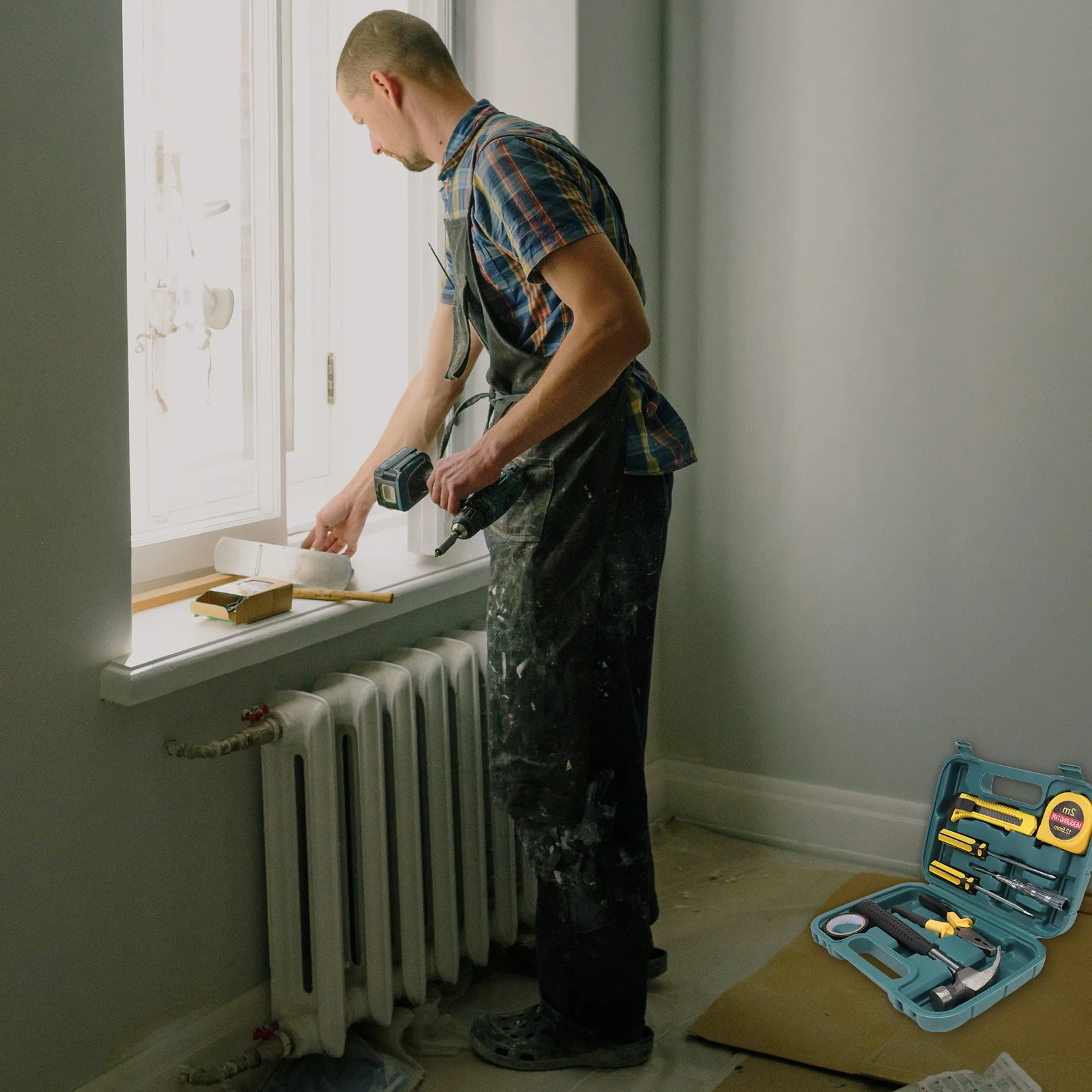 Kit di attrezzi per la casa da 9 pezzi Strumenti di riparazione per la casa Pinze per cacciaviti con impugnatura in gomma resistente Misura di nastro a martello nella robusta custodia