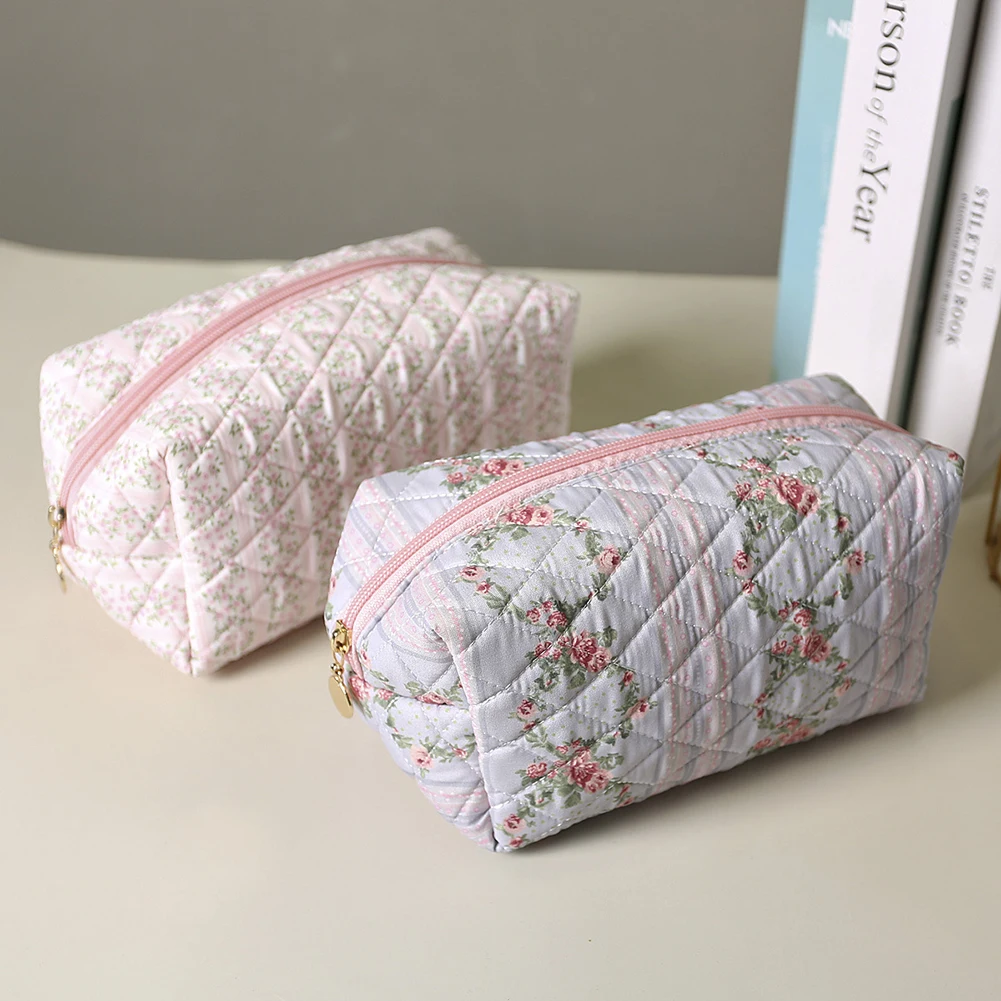 Cotton Padded Cosmetic Bag Women's Quilted Clutch Bag Large Capacity Soft Storage Bags Ladies Aesthetic Floral Travel Makeup Bag