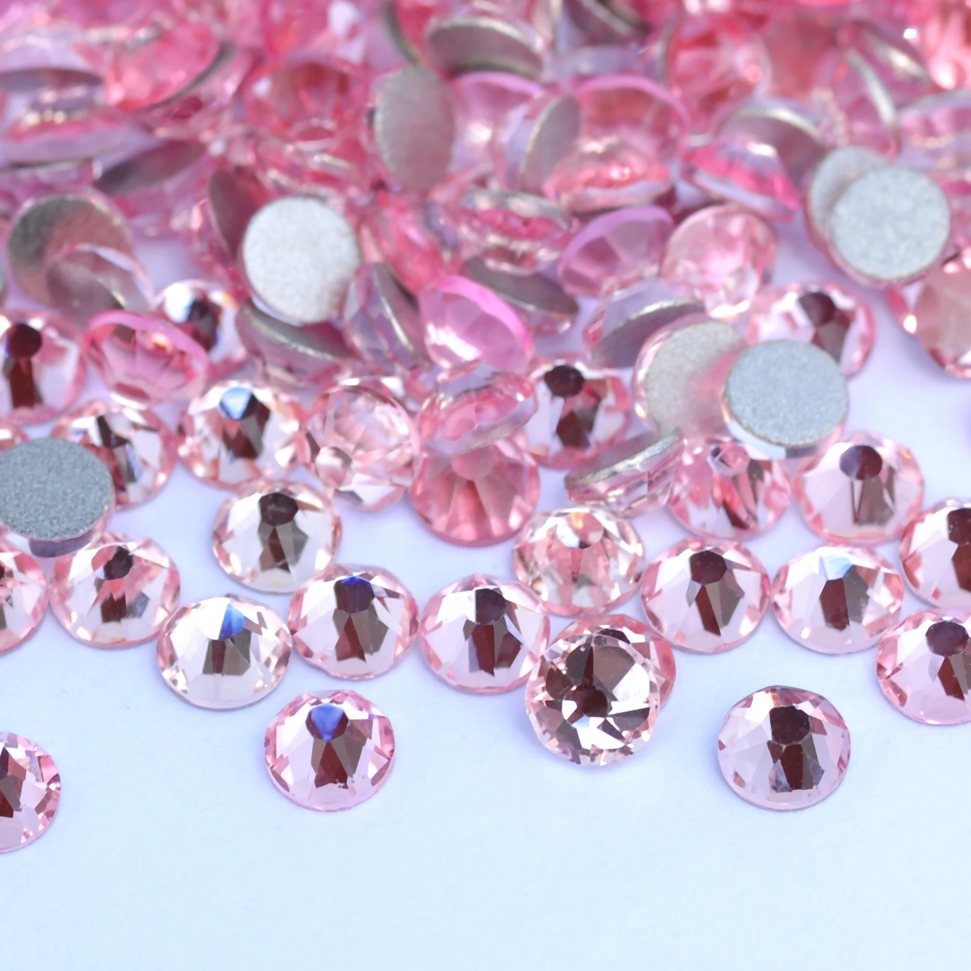 Hellrosa und Hellrosa AB Glas Strass 6A 2088 Strass-Kristalle mit flacher Rückseite für DIY-Bastelarbeiten, Nagelkunst, Kleidung und Textilien – Detail 3