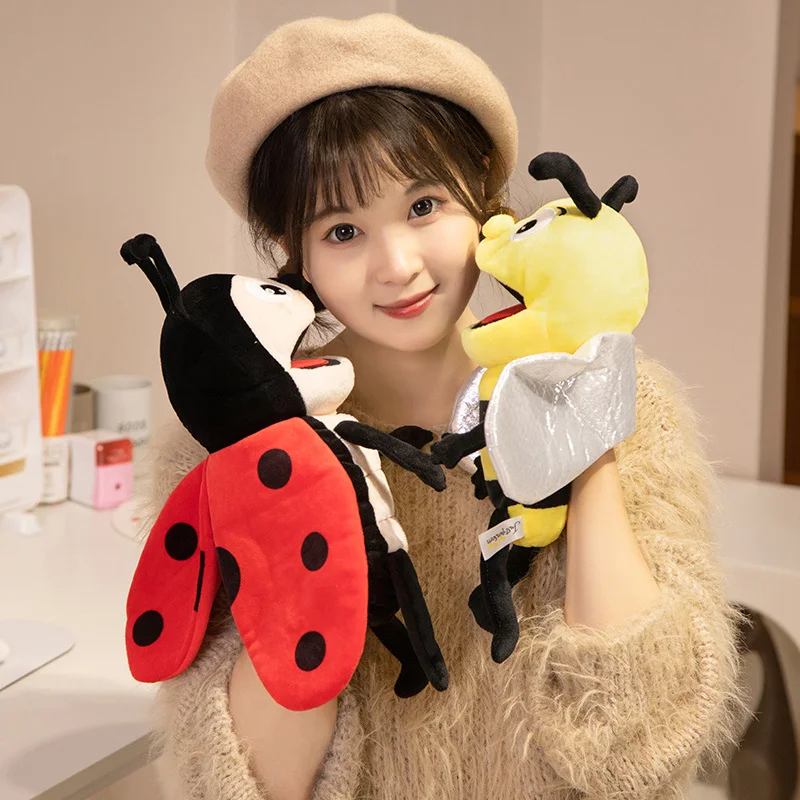 Cute Insect Hand Puppet Plush Toys Ladybug Bee Cosplay Plush Doll Cute Hand Finger Story Puppet Early Educational Baby Toys