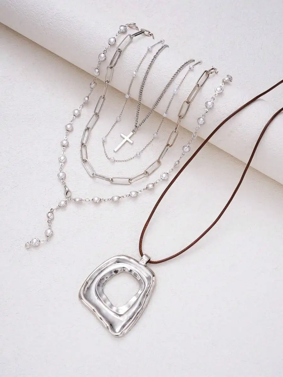 

Minimalist Chic Square Pendant Long Y-Necklace With Pearl Chain For Women