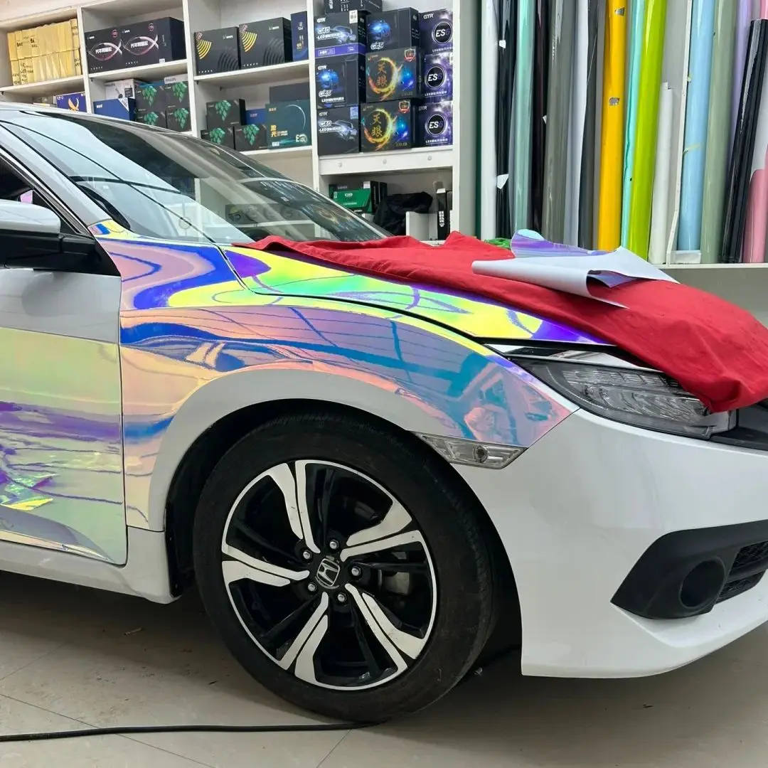 Premium glänzende bunte Regenbogen holografische Chrom-weiße Vinylfolie, selbstklebende Aufkleber, Motorrad-Aufkleber, Autoverpackfolie – Detail 12