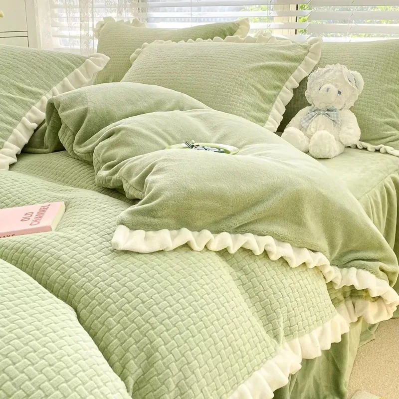 

Carved milk fleece four-piece set thickened warm solid color winter flannel fleece quilt cover coral fleece bedding