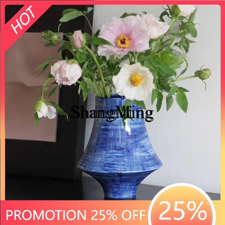 

SM's new handmade blue brush pattern art flower arrangement living room entrance ceramic wind vase