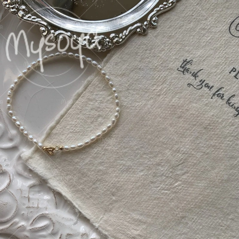 

MYSOYA 2-3mm White Rice-shaped Freshwater Pearl Bracelet, for Her/ Him, Suitable for Birthday/ Wedding/ Father's Day Gift Mn-41