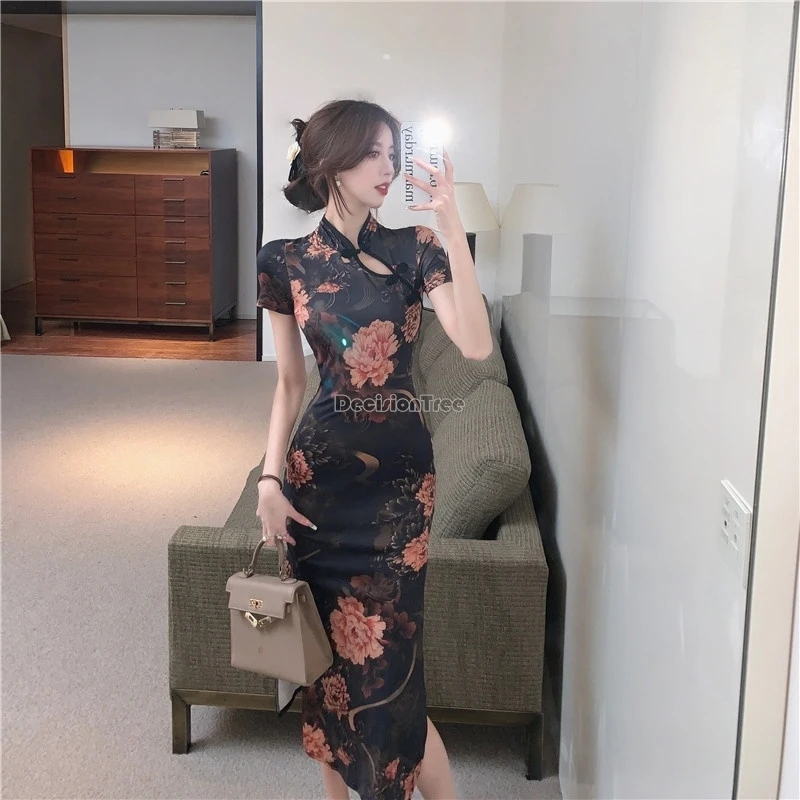 

2025 китайское улучшенное современное черное длинное платье Cheongsam с принтом, сексуальное элегантное женское платье Ципао в стиле ретро с короткими рукавами для похудения