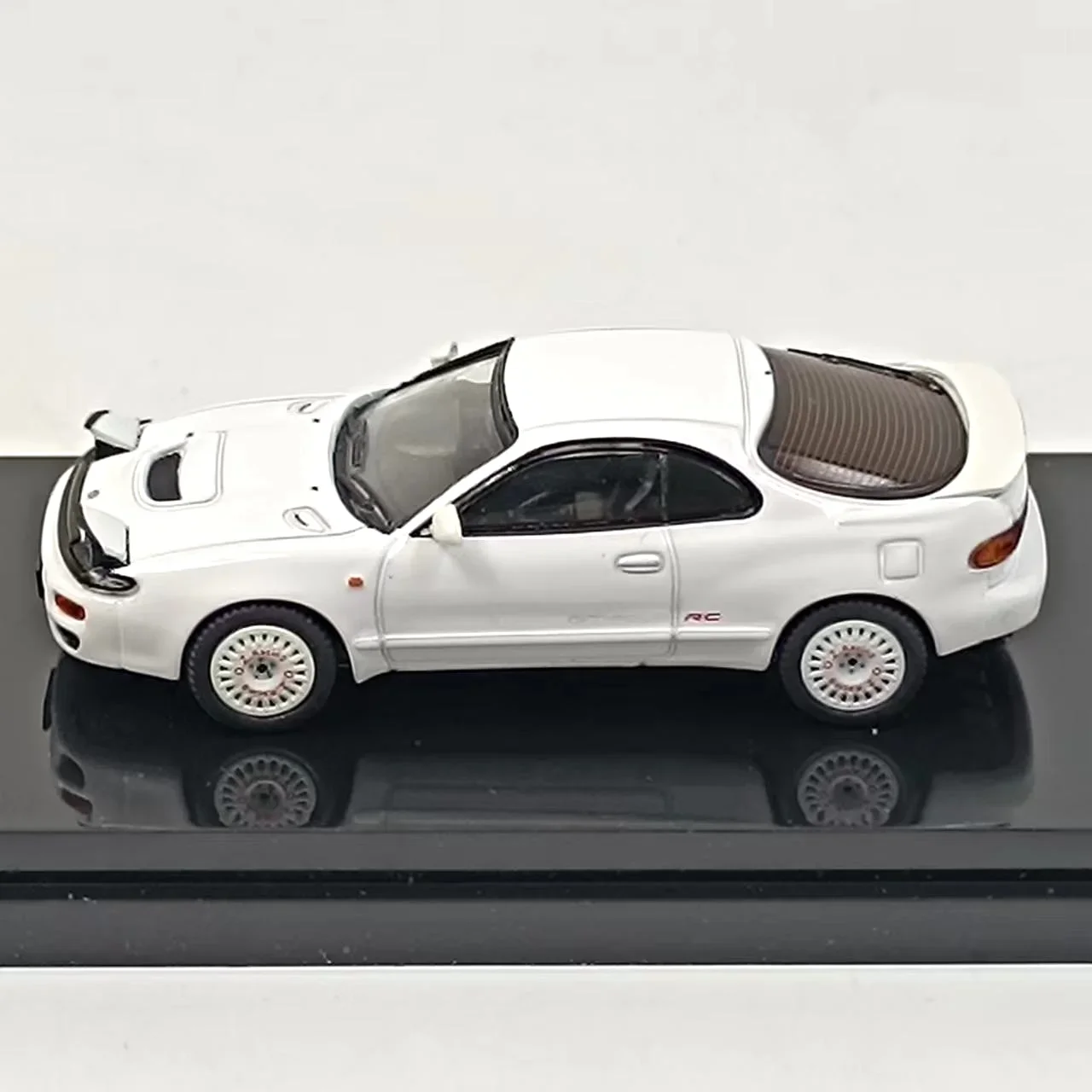 Hobby Japón Original Diecast 1: 64 escala Celica Gt-four RC ST185 coche en miniatura de aleación colección clásica para adultos exhibición niños juguete para regalo