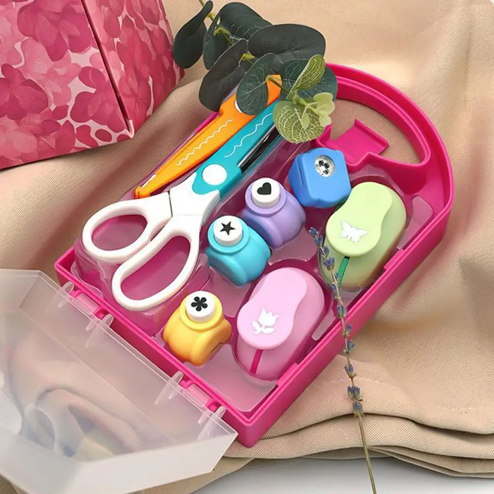 

8-piece Creative Hole Punch Set Perfect For DIY Scrapbooking And Birthday Cards. Fixed Patterns And Random Colors Available