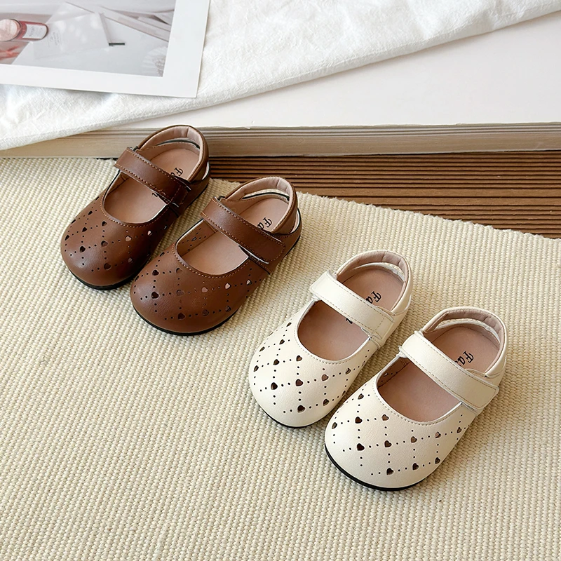 

Kids Heart Cutout Mary Jane Sandals with Adjustable Strap Breathable Upper Non-slip Rubber Sole for Toddler Girls